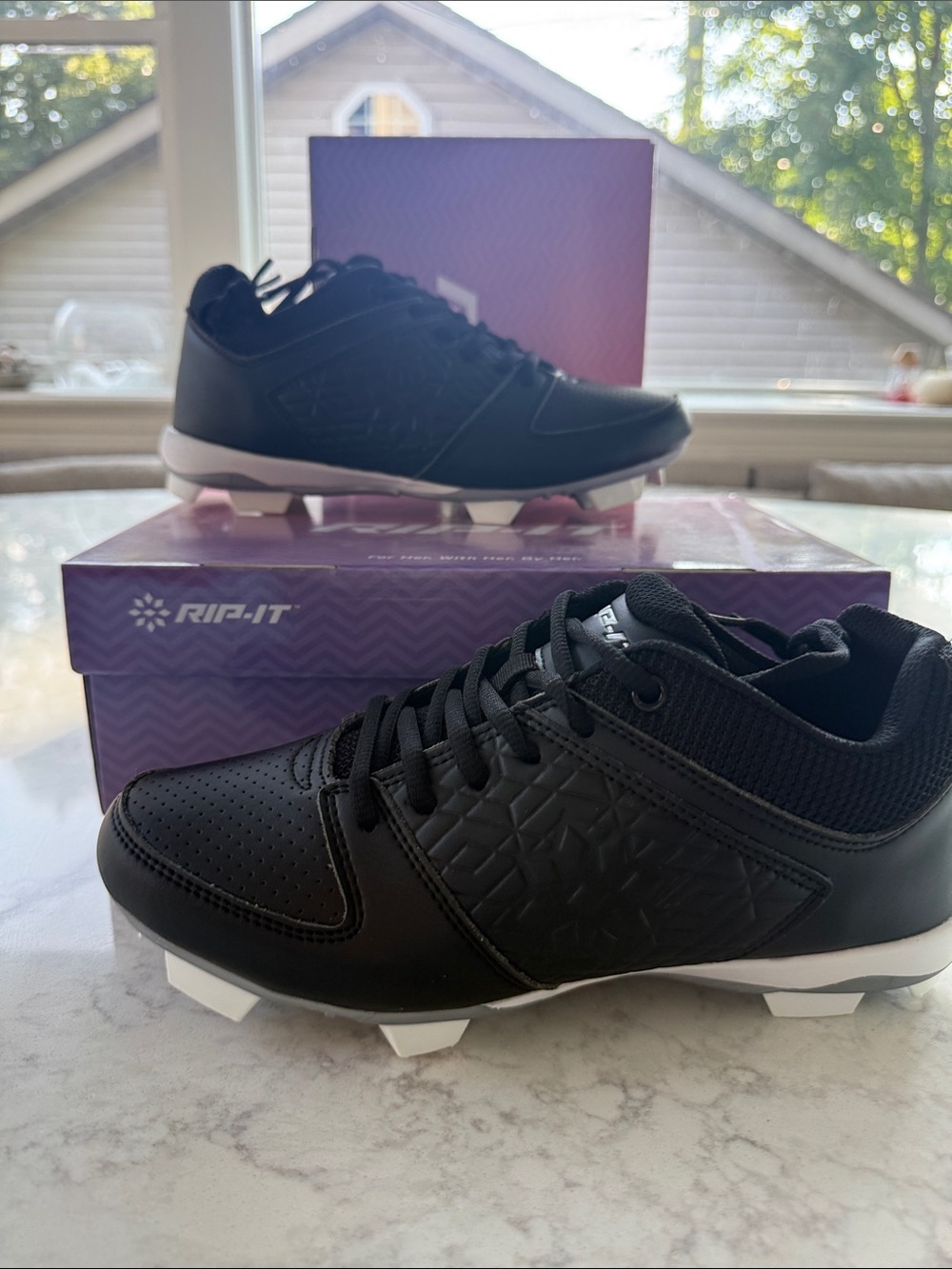 Women's Black Athletic Cleats size 8.5